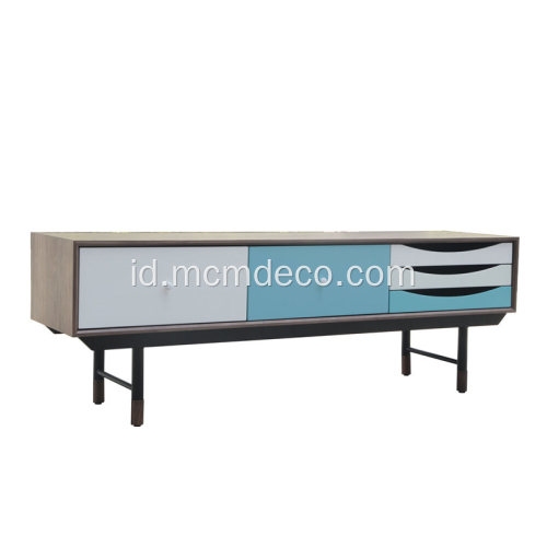 Perabot Ruang Tamu Finn Juhl Walnut TV Stand